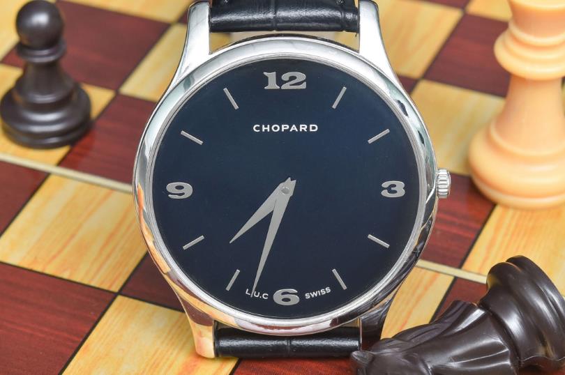 蕭邦表帶生銹怎么處理(簡(jiǎn)單易行的清潔方法)