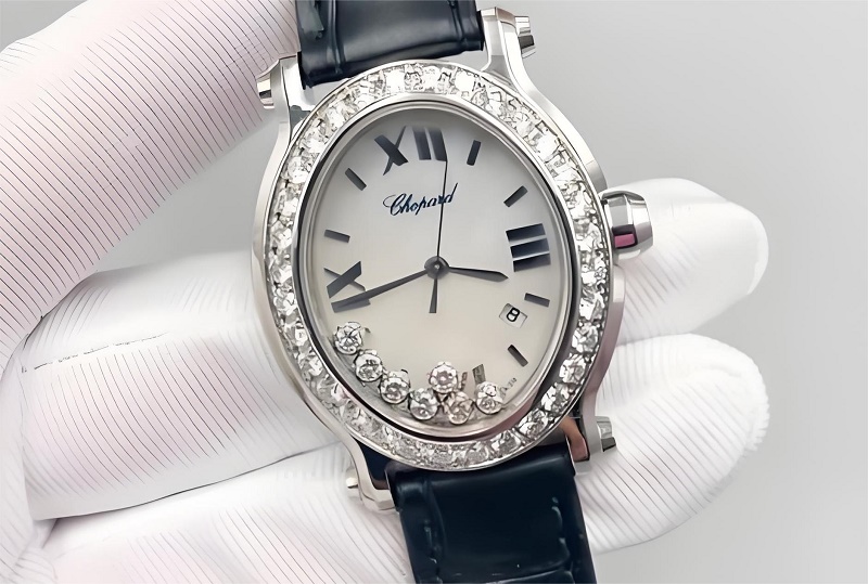 蕭邦指針輕舞，玫瑰守護時光