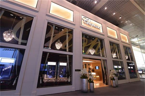 蕭邦手表進(jìn)水了怎么修復(fù)（正確處理方法與保養(yǎng)建議）（圖）