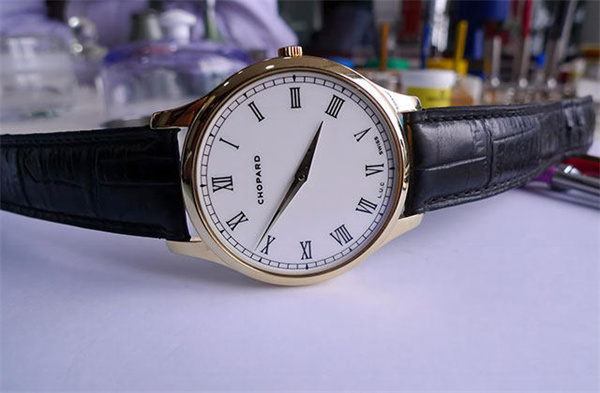 蕭邦手表走慢了處理方法深度解析（圖）